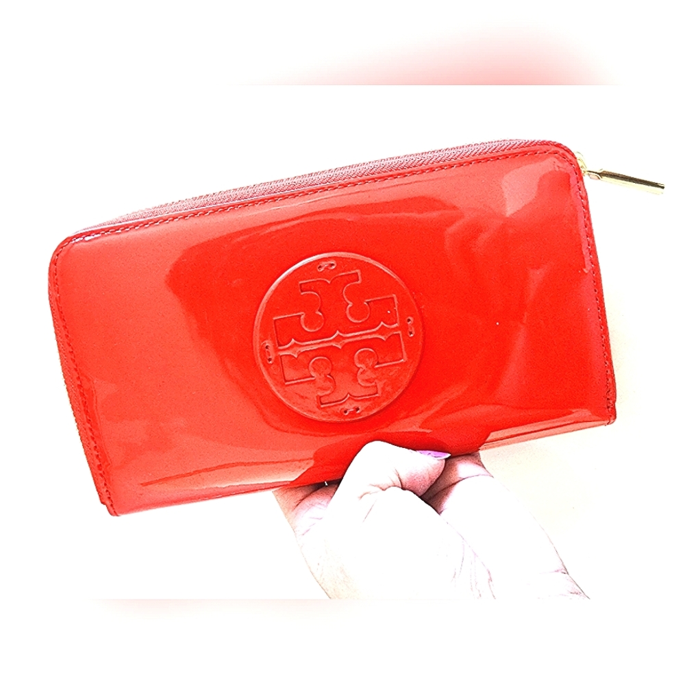 Tory Burch Wallet W/ Orange Patent Leather